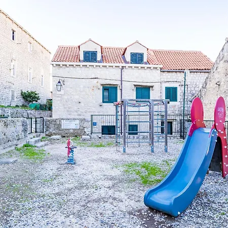 דירה The Old Well Elegance By Duhomes *