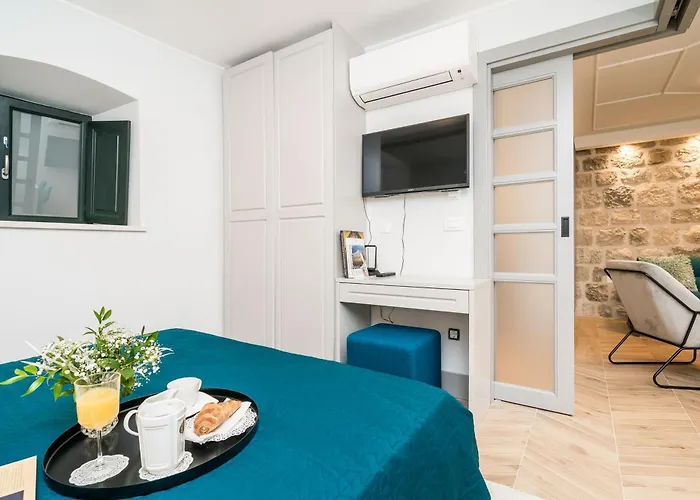 The Old Well Elegance By Duhomes Lägenhet