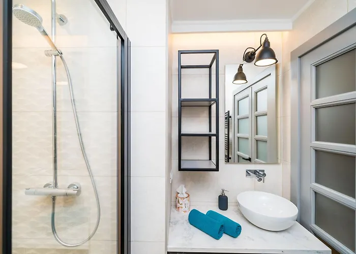 The Old Well Elegance By Duhomes *